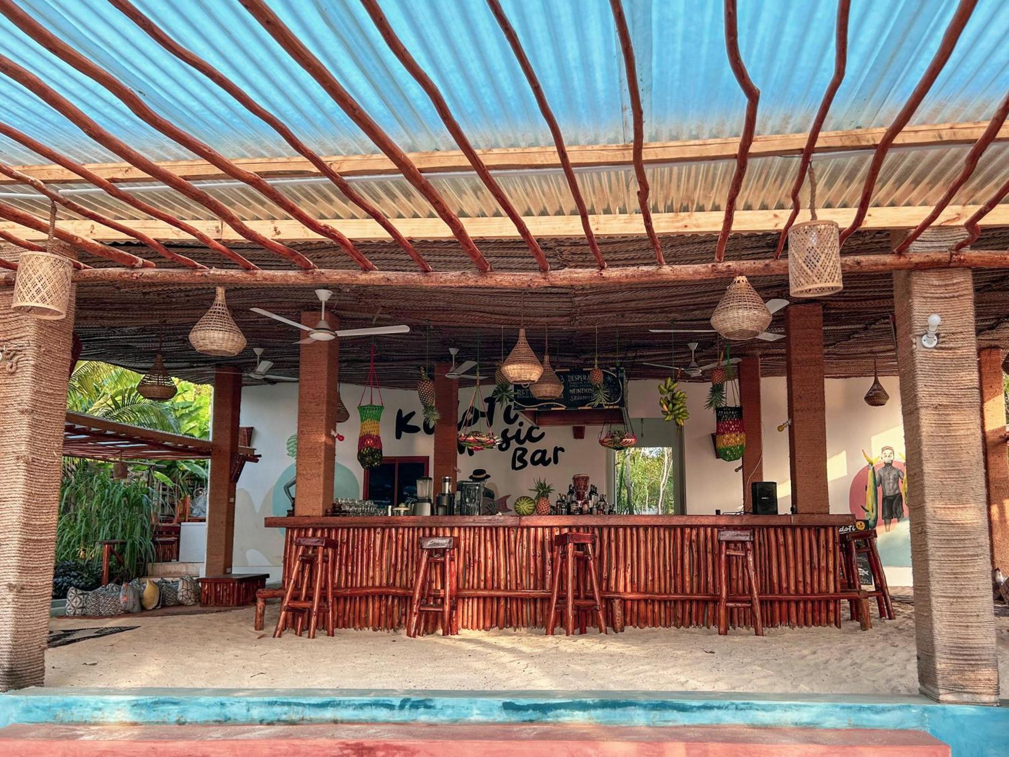 Kidoti Bay Hotel ภายนอก รูปภาพ