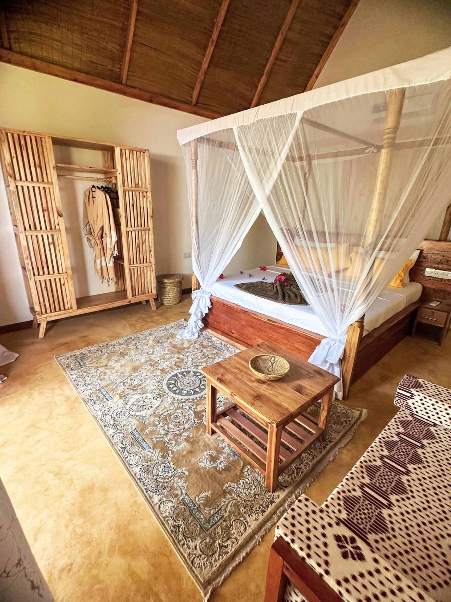 Kidoti Bay Hotel ภายนอก รูปภาพ